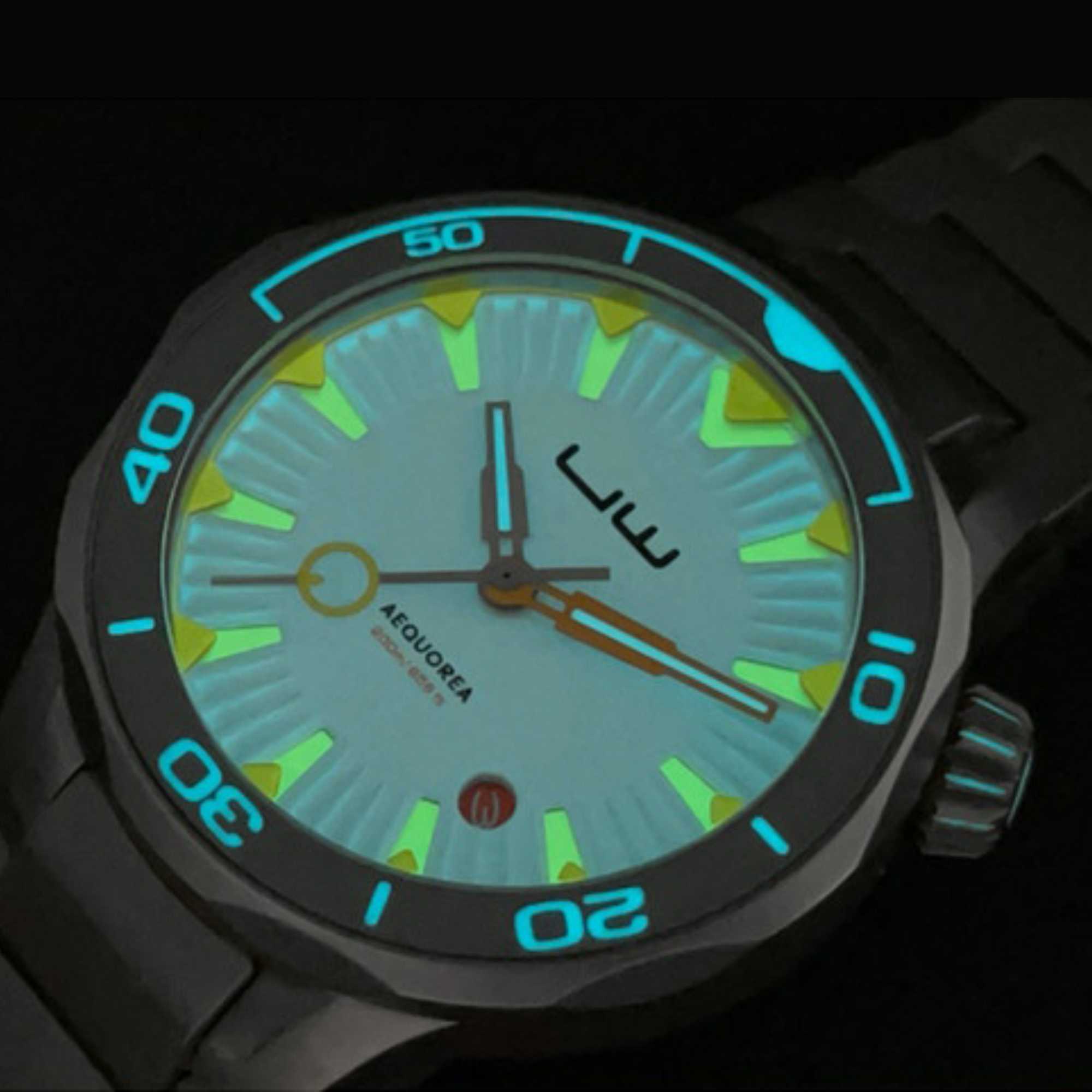 Aequorea UO01 Automatic Men's Diver Watch Blue Bezel / White Dial Aequorea UO01 Automatic Men's Diver Watch Blue Bezel / White Dial