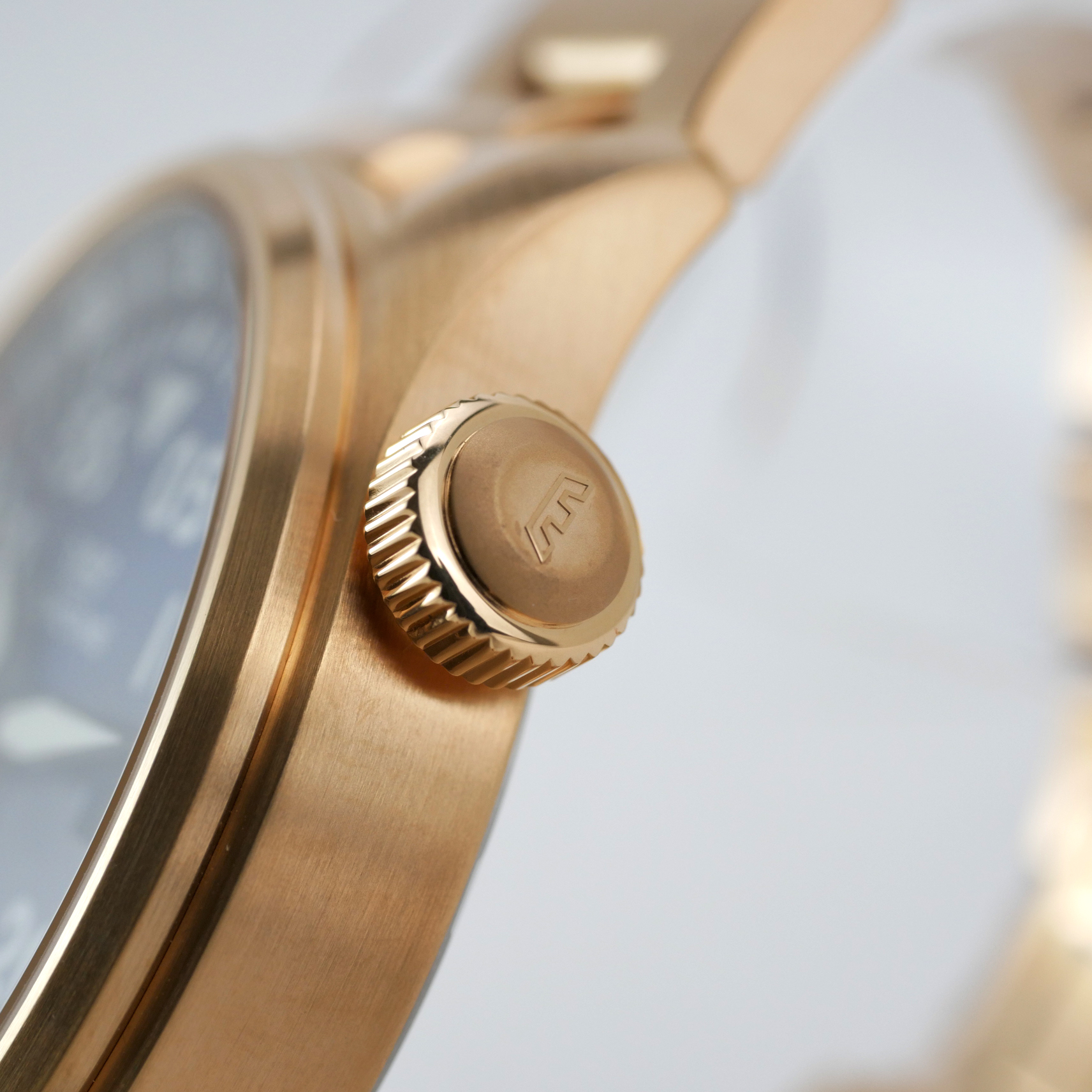 Glycine Airpilot Dual Time Chronograph Swiss Men's Watch Blue Dial GL0368 Glycine Airpilot Dual Time Chronograph Swiss Men's Watch Blue Dial GL0368