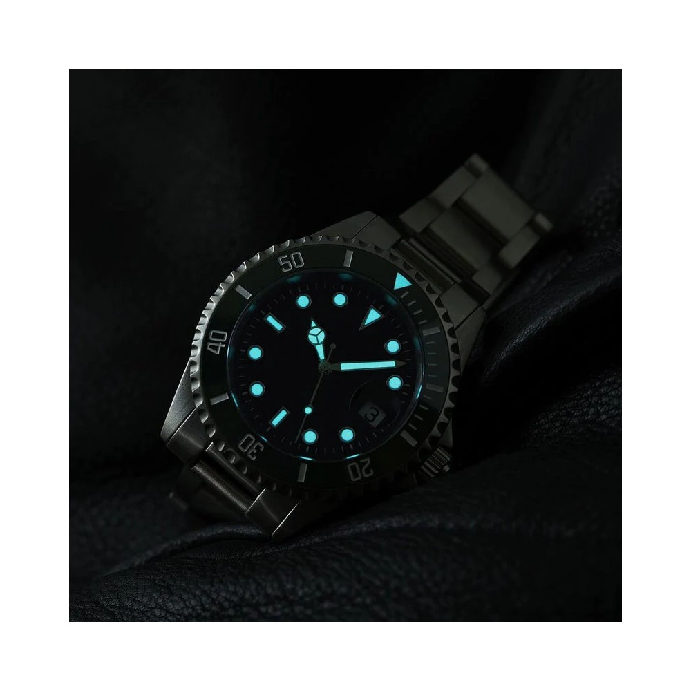 MWC 21 Jewel 300m Military Divers 40mm Swiss Automatic Watch Sapphire Crystal Ceramic Bezel Steel Bracelet