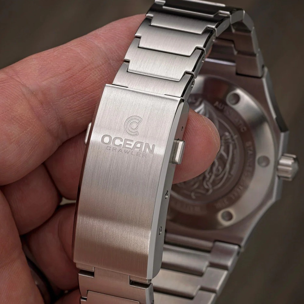 Ocean Crawler Bolt - Red 42mm Automatic Men Watch Swiss Sellita WR600m SW200-1