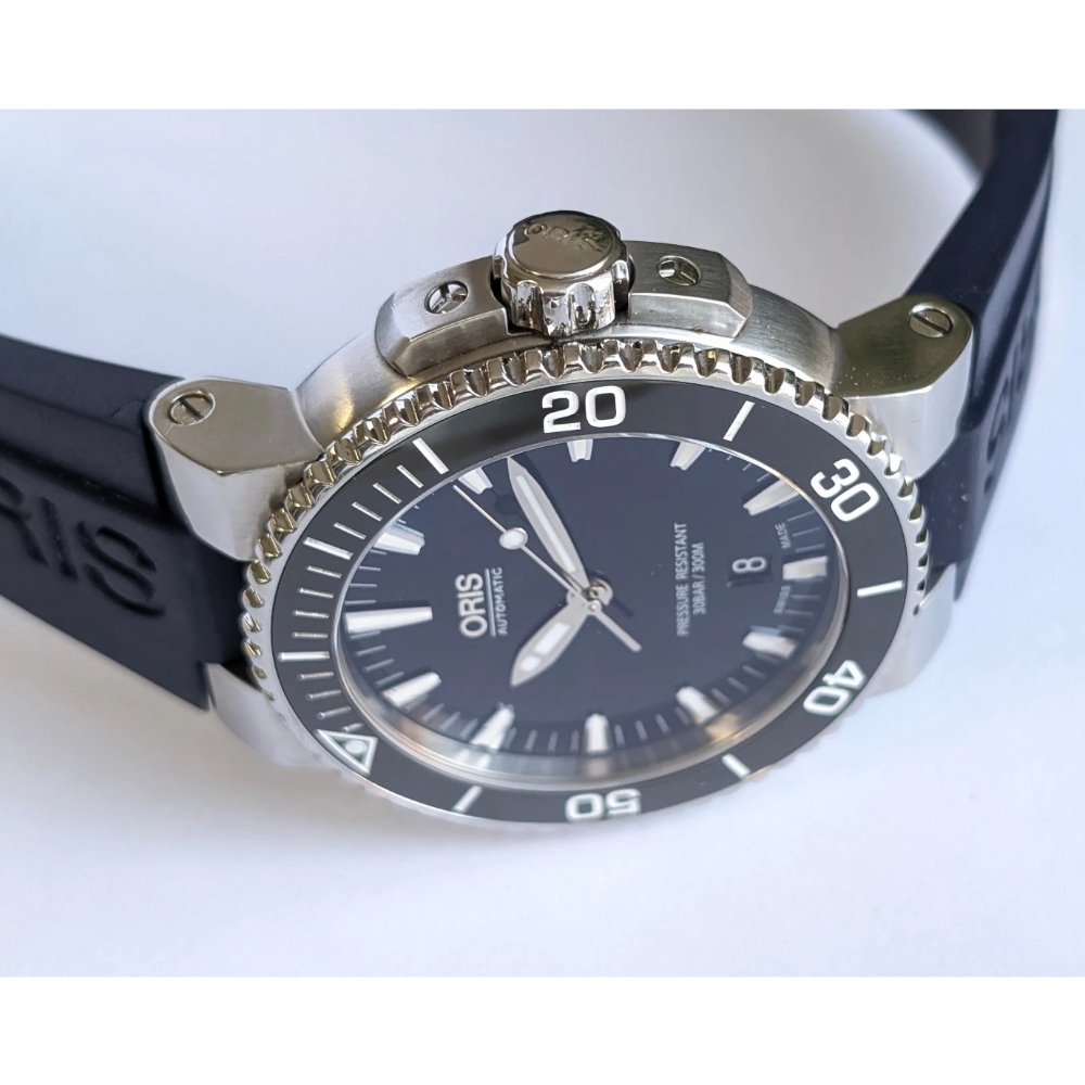 Oris Aquis Date Blue 01 733 7653 Men's Automatic 43mm Swiss Watch Rubber Strap