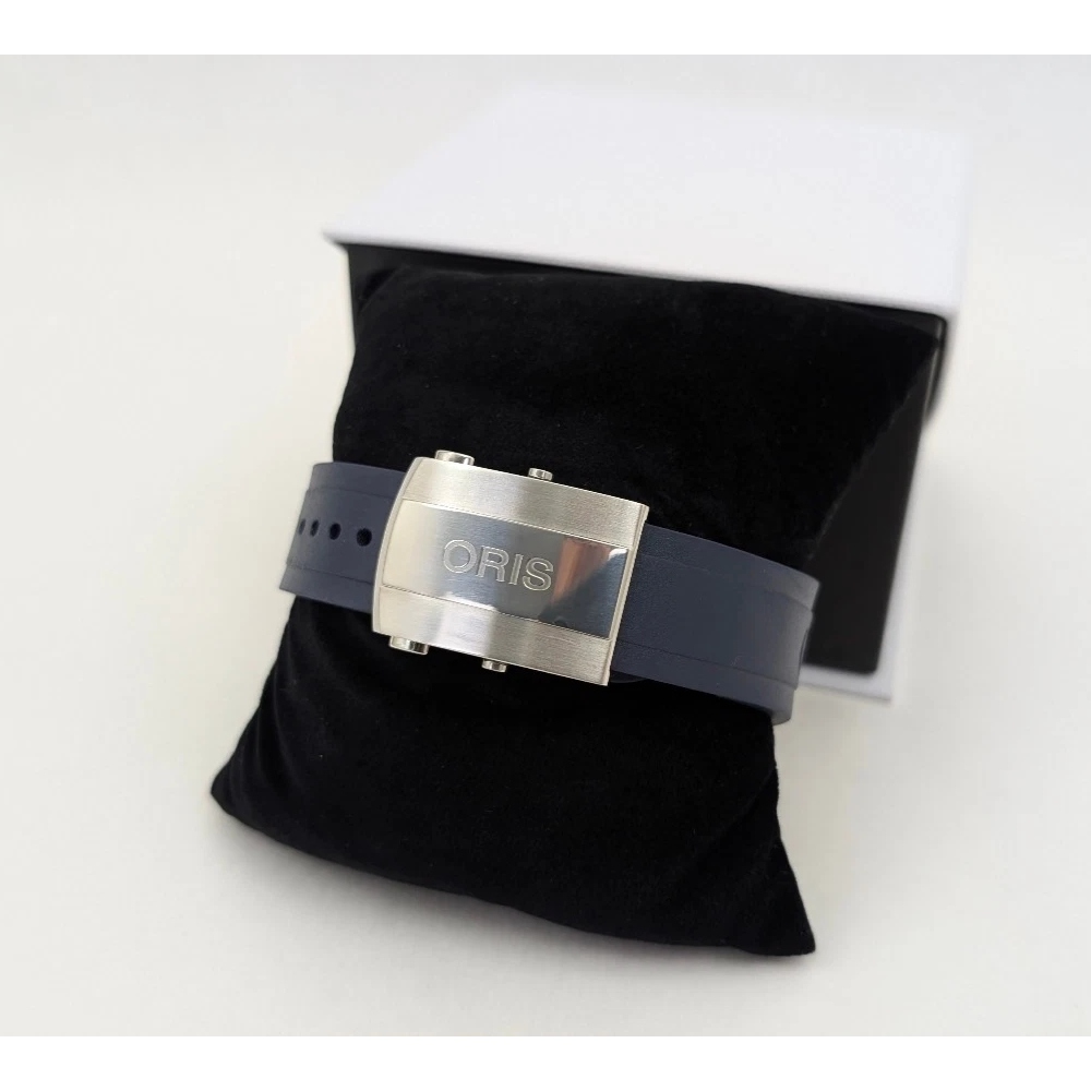 Oris Aquis Date Blue 01 733 7653 Men's Automatic 43mm Swiss Watch Rubber Strap