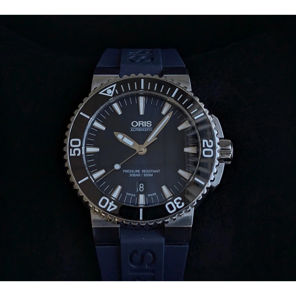Oris Aquis Date Blue 01 733 7653 Men's Automatic 43mm Swiss Watch Rubber Strap