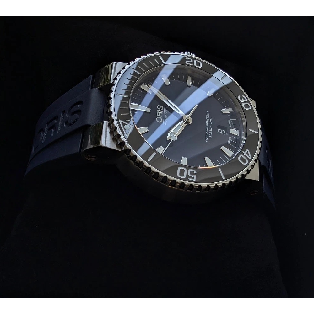 Oris Aquis Date Blue 01 733 7653 Men's Automatic 43mm Swiss Watch Rubber Strap