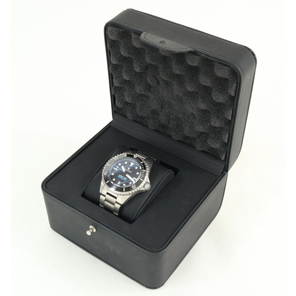 Steinhart Ocean Titanium 500 Premium 42mm Swiss Automatic Diver Men's Watch 106-0505