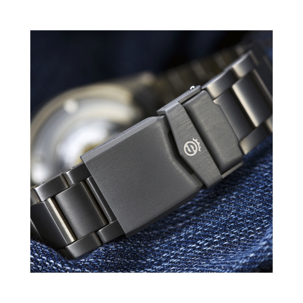 Steinhart Ocean One Titanium 500 GMT premium Ceramic Automatic Men's Watch 103-0662 Batman