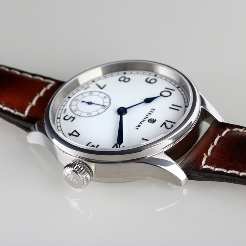 Steinhart Marine Chronometer 42 White Arabic Handwinding Men's Watch 105-1309 Steinhart Marine Chronometer 42 White Arabic Handwinding Men's Watch 105-1309