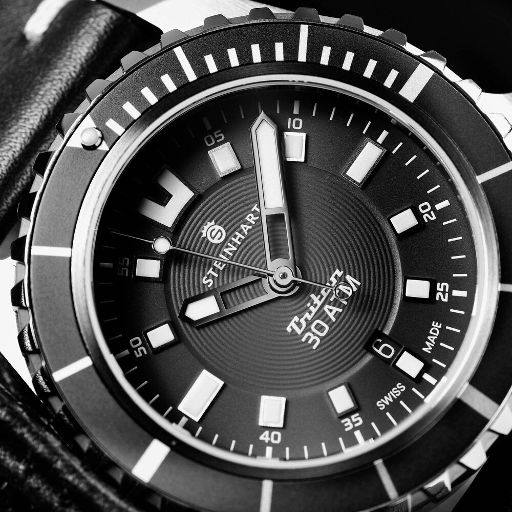 Steinhart Triton 30 ATM BLACK Diver Watch Men 45mm Automatic SW200 103-0851