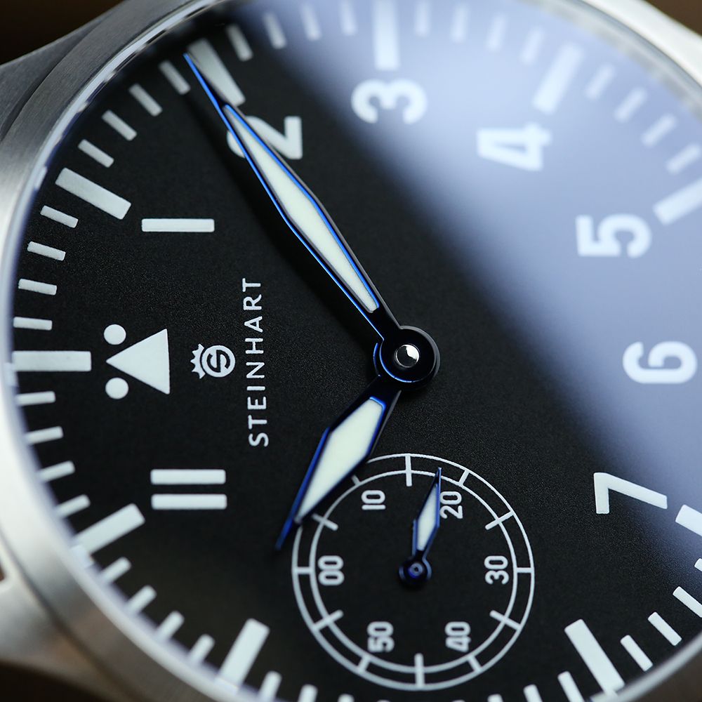 Steinhart Nav B-Uhr 44 Handaufzug SS Pilot Watch Handwind Dial Black 107-0306