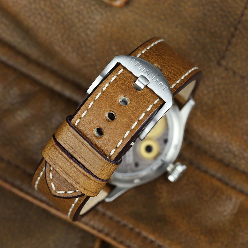 Steinhart Nav B-Uhr 44 Handaufzug SS Pilot Watch Handwind Dial Black 107-0306