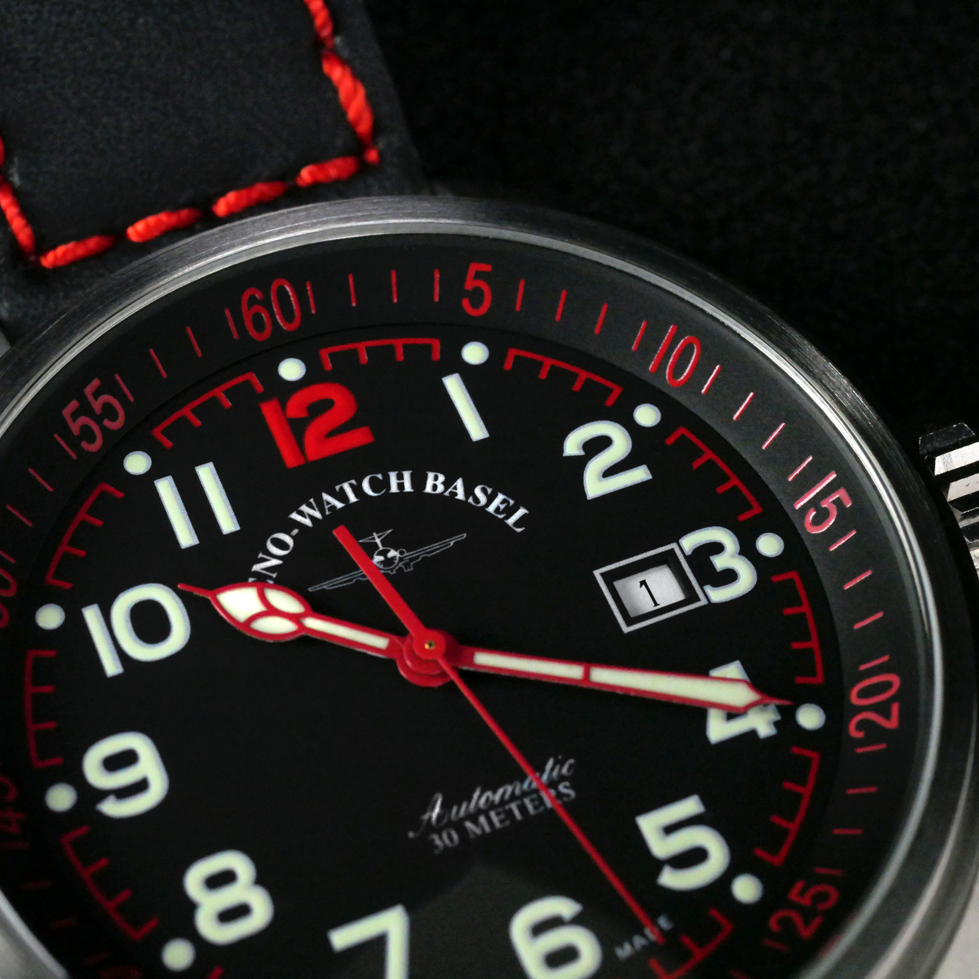 Zeno-Watch Basel OS Pilot Minute bezel ring Automatic Swiss Men's Watch 47.5mm 3ATM 8554B-a1-7 Zeno-Watch Basel OS Pilot Minute bezel ring Automatic Swiss Men's Watch 47.5mm 3ATM 8554B-a1-7