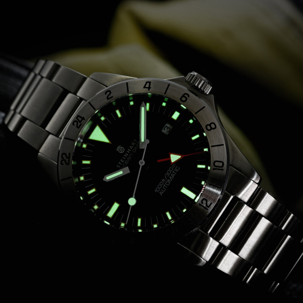 Steinhart Ocean GMT Vintage Automatic Men's Diver Watch 42mm 103-0713 Steinhart Ocean GMT Vintage Automatic Men's Diver Watch 42mm 103-0713